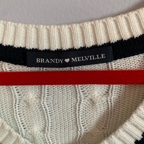 Brandy Melville White Cable knit Cropped Sweater🥰 - Picture 2 of 2